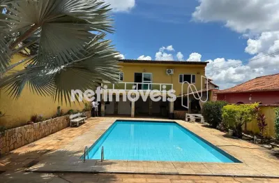 Casa com 3 quartos à venda na Rua Agílio Cruz de Souza, Serrano, Belo Horizonte