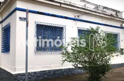 Casa com 3 quartos à venda na Rua Bueno Brandão, Santa Tereza, Belo Horizonte