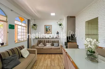 Casa com 2 quartos à venda na Rua Vicente de Carvalho, Santa Mônica, Belo Horizonte