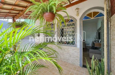Casa com 2 quartos à venda na Rua Vicente de Carvalho, Santa Mônica, Belo Horizonte