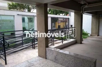 Prédio luxuoso 100% revestido, sobre pilotis, elevador, interfone, portão eletrônico.