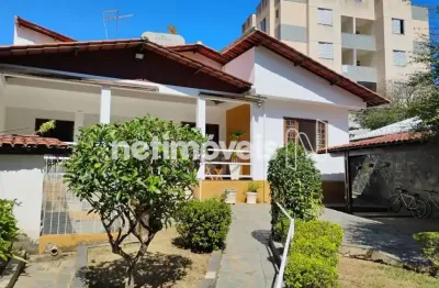 Casa com 3 quartos à venda na Rua Gumercindo Couto e Silva, Itapoã, Belo Horizonte