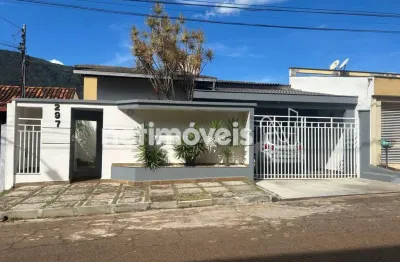 Casa com 3 quartos à venda na Rua Amaro Da Silveira, Pioneiros, Ouro Branco