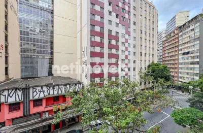 Apartamento com 2 quartos à venda na Praça Levi Coelho da Rocha, Centro, Belo Horizonte