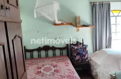 Casa à venda na Rua São Francisco, Tavares de Minas, Pará de Minas