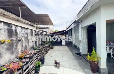 Casa com 4 quartos à venda na Rua Honorita Alves de Oliveira, Centro, Contagem