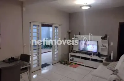 Casa com 3 quartos à venda na Rua Joaquim Carlos Maciel, Goiânia, Belo Horizonte