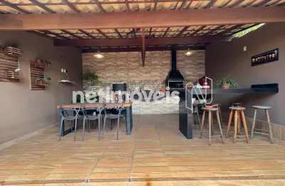 Casa com 2 quartos à venda na Rua Camanducaia, Parque Xangri-Lá, Contagem