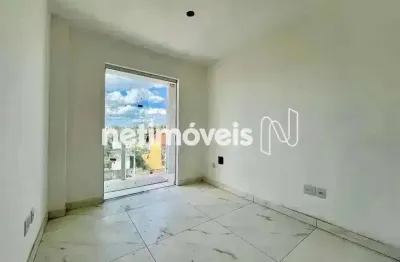 Casa com 2 quartos à venda na Rua São João do Oriente, Santa Branca, Belo Horizonte