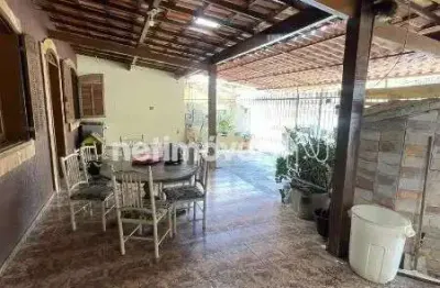 Casa com 4 quartos à venda na Rua Jovina Gomes de Souza, Letícia, Belo Horizonte