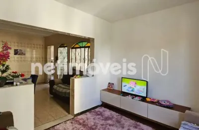 Oportunidade de moradia e investimento no barreiro. casa com loja perto da puc.