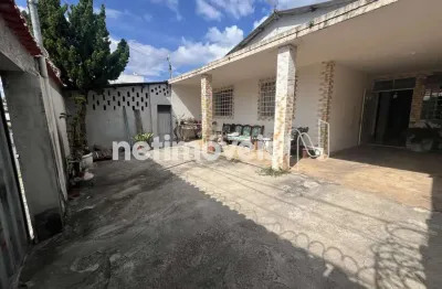 Casa com 3 quartos à venda na Rua Cravinas, Esplanada, Belo Horizonte