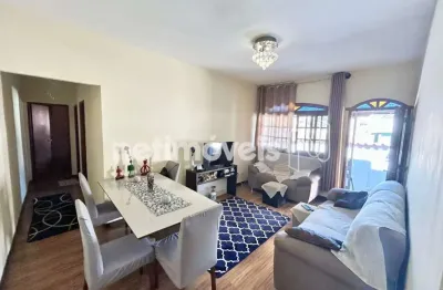 Casa com 3 quartos à venda na Rua Lírica, Santa Mônica, Belo Horizonte