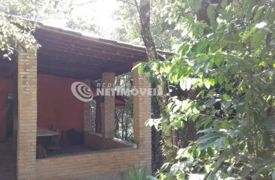 Chácara / sítio com 3 quartos à venda na Rua Chácara, Quinta das Palmeiras, Pedro Leopoldo