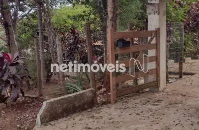 Chácara / sítio com 4 quartos à venda na Rua B, Zona Rural, Itatiaiuçu