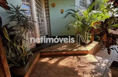 Casa com 3 quartos à venda na Rua Mariano de Abreu, Esplanada, Belo Horizonte