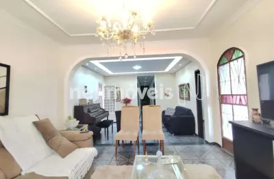 Casa com 4 quartos à venda na Rua Matilde Neves Martins, Vera Cruz, Contagem