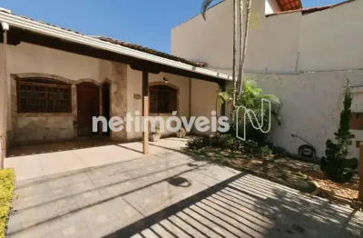 Casa com 3 quartos à venda na Rua Castelo de Alcazar, Castelo, Belo Horizonte