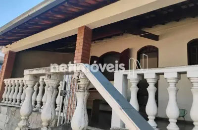 Casa com 2 quartos à venda na Rua Antônio Marçal Sampaio, Mantiqueira, Belo Horizonte