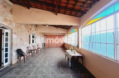 Casa com 6 quartos à venda na Rua Artur de Castro Cunha, Acaiaca, Belo Horizonte