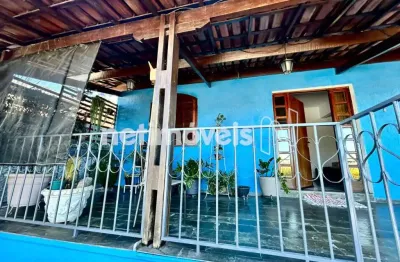 Casa com 3 quartos à venda na Rua José Arnaldo Teixeira, Aarão Reis, Belo Horizonte