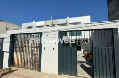Casa com 3 quartos à venda na Rua Dois, Vale das Amendoeiras, Contagem