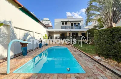 Casa com 3 quartos à venda na Rua Castelo de Almada, Castelo, Belo Horizonte