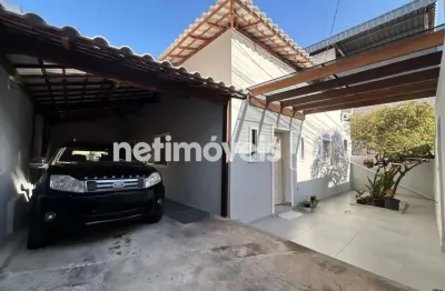Casa com 4 quartos à venda na Rua Araruama, Carlos Prates, Belo Horizonte
