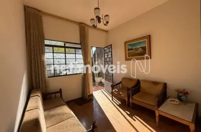 Casa com 4 quartos à venda na Rua Hélium, Nova Floresta, Belo Horizonte