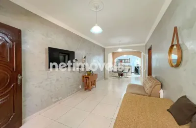 Casa com 3 quartos à venda na Rua dos Bororós, Santa Mônica, Belo Horizonte