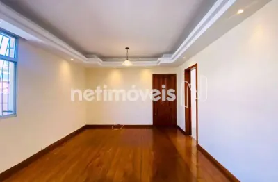 Conservado, só 6 degraus, 3 banheiros, 2 vagas livres, vista, sol da manhã. oportunidade!