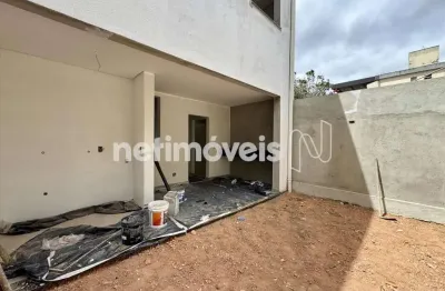 Casa com 3 quartos à venda na Rua Guarda Custódio, Ouro Preto, Belo Horizonte