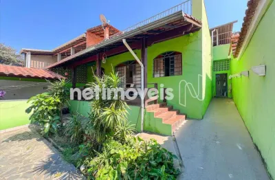 Casa com 3 quartos à venda na Rua Santíssimo, Alto Caiçaras, Belo Horizonte