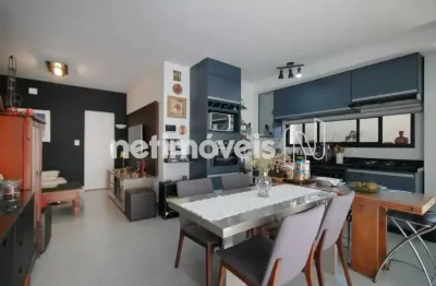 Apartamento mobiliado com 2 suítes e varandas – conforto e praticidade em localização privilegiada!