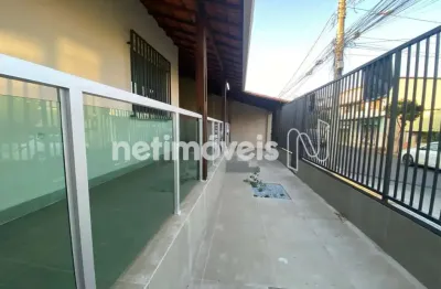 Casa moderna à venda no serrano – 3 quartos, suíte e 3 vagas