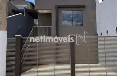 Casa com 3 quartos à venda na Rua Maria Luiza Novaes, Camelos, Santa Luzia