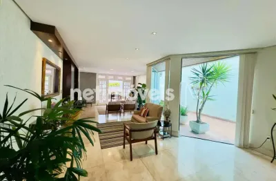 Casa com 4 quartos à venda na Rua Castelo de Alenquer, Castelo, Belo Horizonte