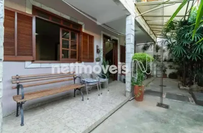 Casa com 3 quartos à venda na Rua Rogério Salles Barbosa, Coqueiros, Belo Horizonte