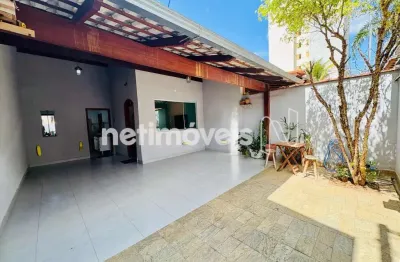 Casa com 3 quartos à venda na Rua Vieira de Campos, Planalto, Belo Horizonte