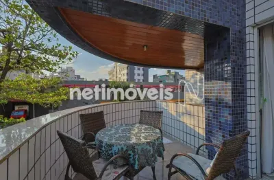4 quartos, elevador, 1 por andar, varanda, em frente ao supernosso e smart fit, 2 vagas.
