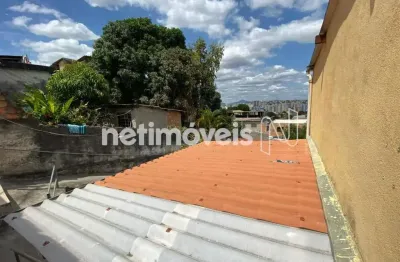 Casa com 3 quartos à venda na Rua Pirambo, Santa Cruz, Belo Horizonte