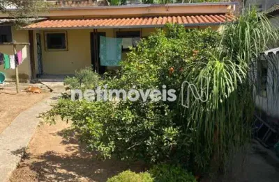 Casa com 2 quartos à venda na Rua Asa Branca, Goiânia, Belo Horizonte