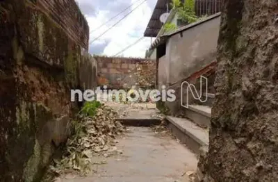 Casa com 2 quartos à venda na Rua Tenente Garro, Santa Efigênia, Belo Horizonte
