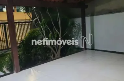 Casa com 3 quartos à venda na Rua Berlim, Parque Recreio, Contagem