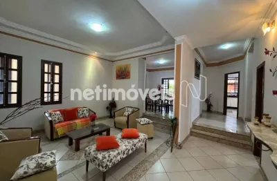 Casa com 3 quartos à venda na Rua Maria da Conceição de Souza, Serrano, Belo Horizonte