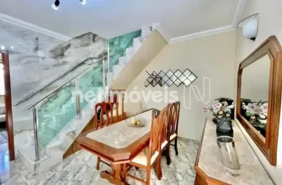 Casa com 4 quartos à venda na Rua Nilton Baldo, Paquetá, Belo Horizonte