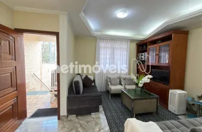 Casa com 4 quartos à venda na Rua Nilton Baldo, Paquetá, Belo Horizonte