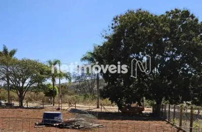 Condomínio consolidado perto de bh. lote plano, natureza, segurança e lazer completo.