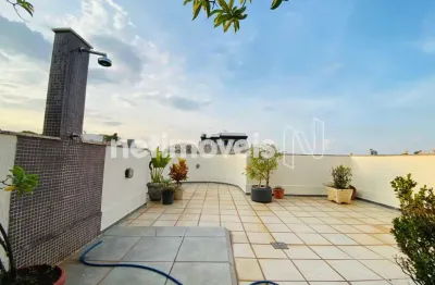 Cobertura impecável, reformada, vista 100% livre, espaço gourmet com ducha