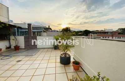 Cobertura impecável, reformada, vista 100% livre, espaço gourmet com ducha